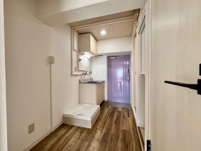 物件内観写真16　(廊下)