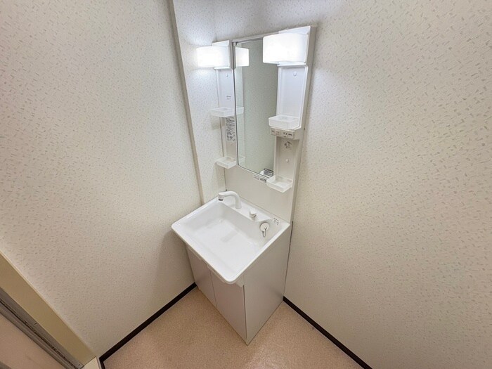 物件内観写真12　(洗面)