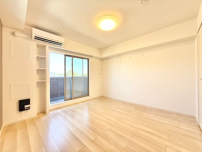 物件内観写真9　(居室)