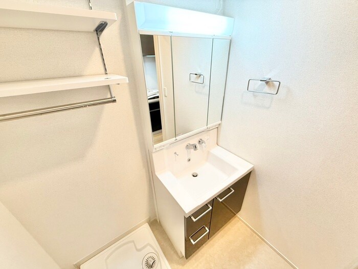 物件内観写真13　(洗面)