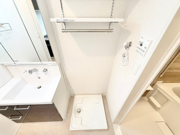 物件内観写真14　(洗濯機置場)