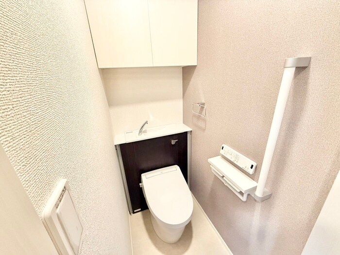 物件内観写真14　(トイレ)