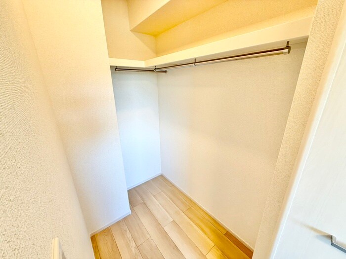 物件内観写真16　(収納)