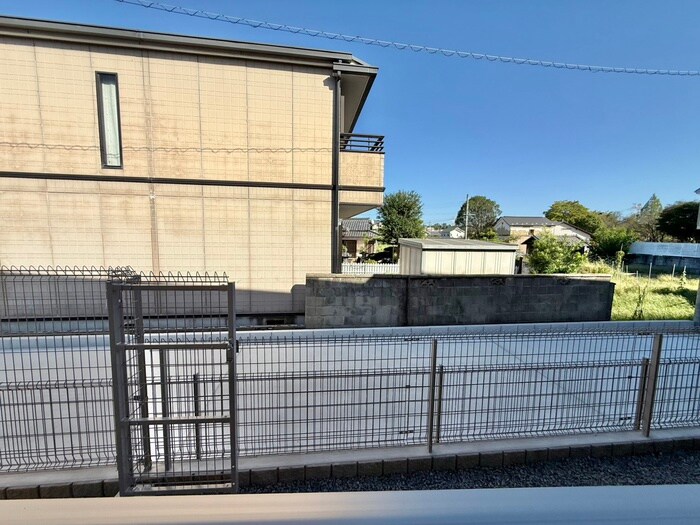 物件内観写真21　(室内からの展望)