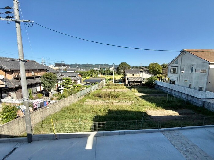 物件内観写真22　(室内からの展望)