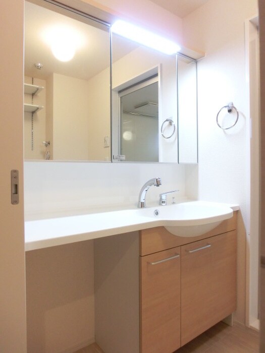 物件内観写真12　(洗面)