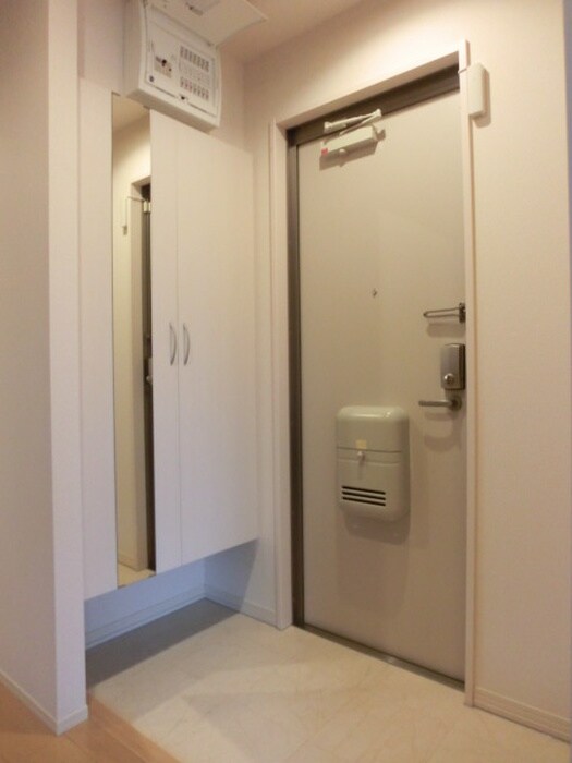 物件内観写真14　(玄関)
