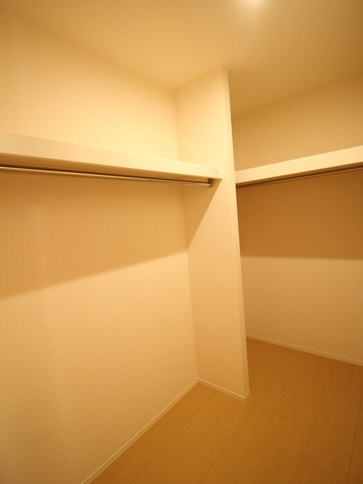 物件内観写真16　(収納)