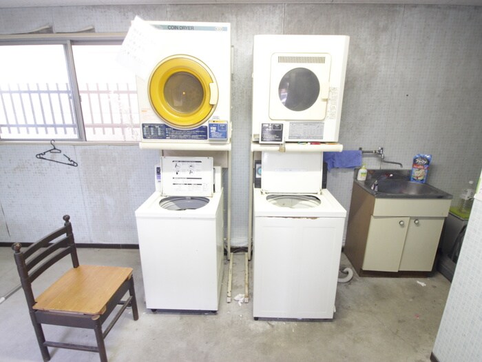 物件外観写真4　(建物設備)