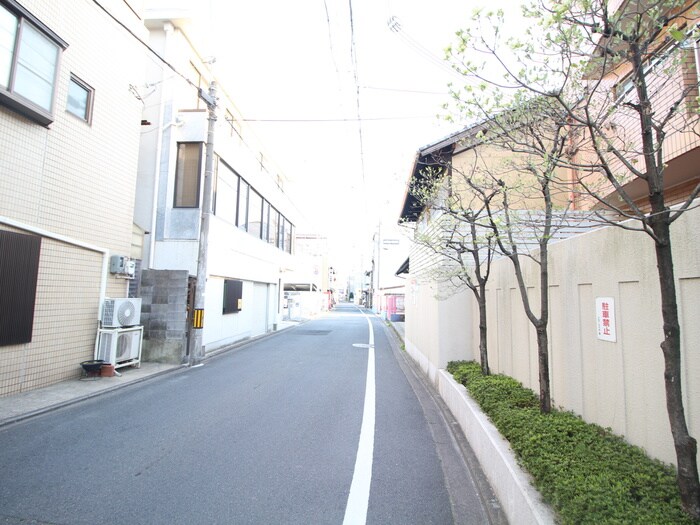 物件外観写真6　(周辺環境)