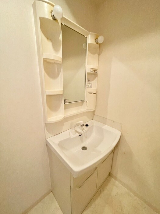 物件内観写真11　(洗面)