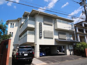 ユングフラウ南禅外観写真