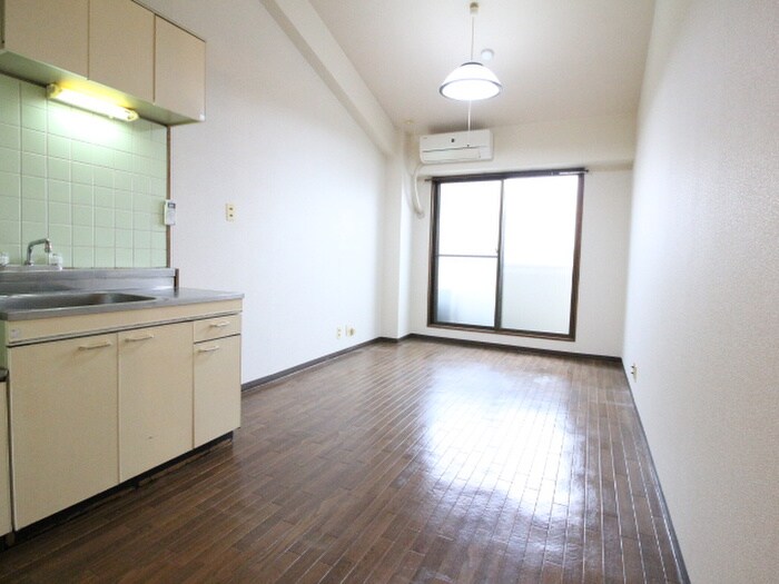 物件内観写真7　(居室)