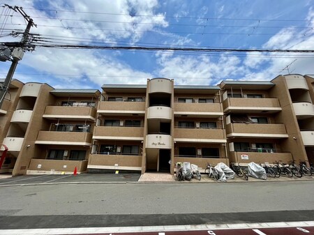 Ｒｏｓｙ　Ｇａｒｄｅｎ外観写真