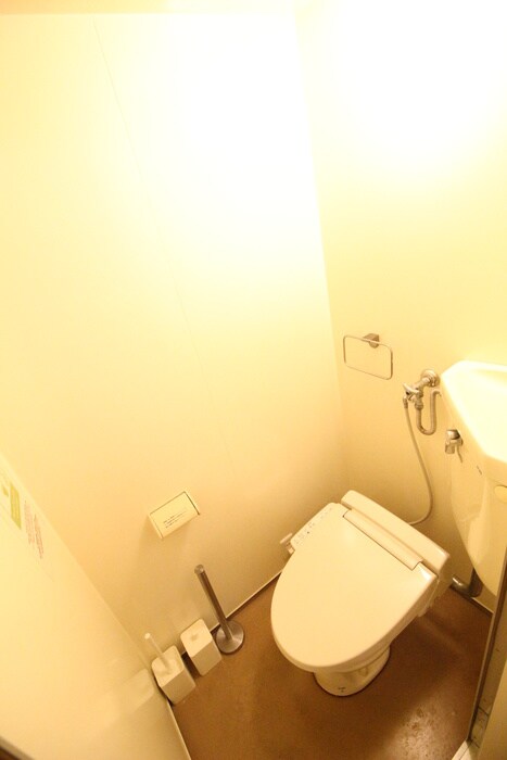 物件内観写真14　(トイレ)