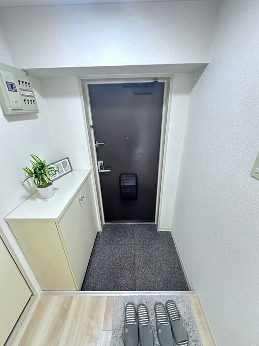 物件内観写真14　(玄関)