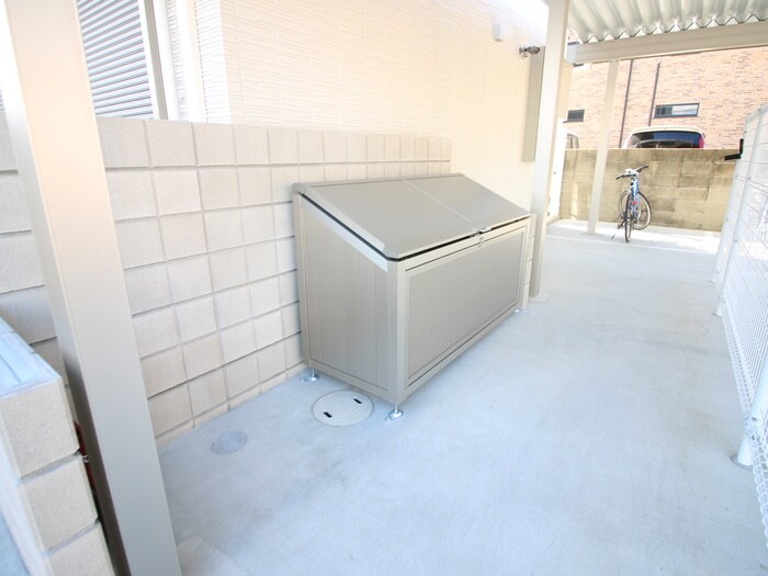 物件外観写真4　(建物設備)