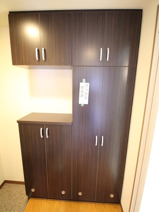 物件内観写真18　(靴箱)