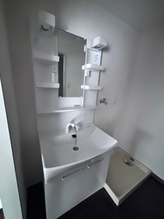 物件内観写真9　(洗面)