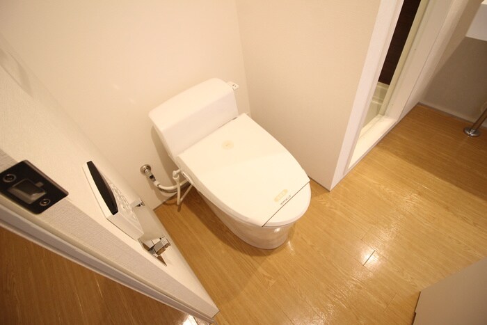 物件内観写真11　(トイレ)