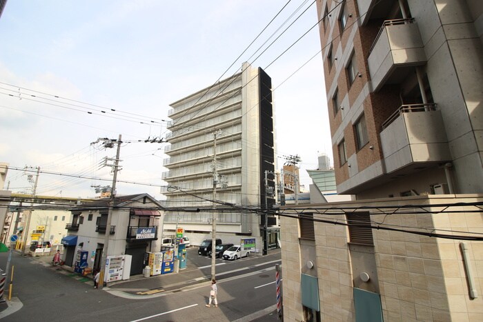 物件内観写真22　(室内からの展望)