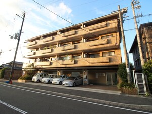 サンパレス山本外観写真