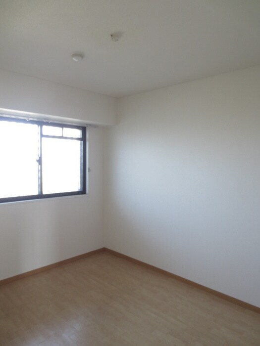 物件内観写真12　(居室)