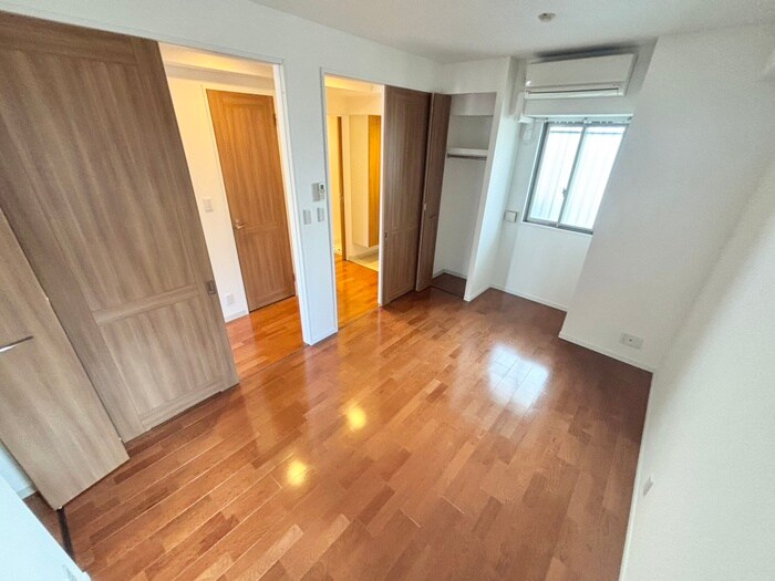 物件内観写真10　(居室)