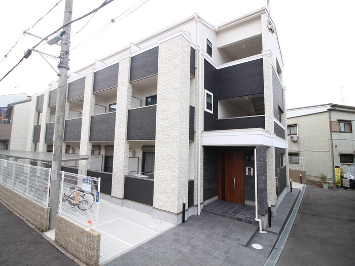 物件外観写真1　(外観写真)