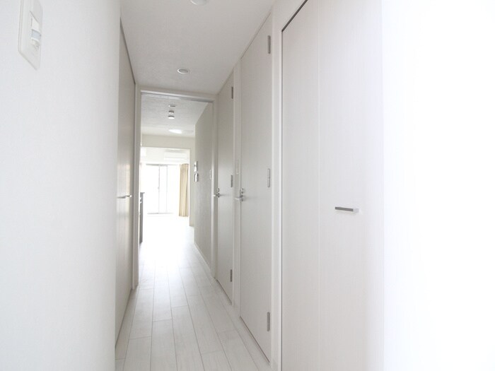 物件内観写真14　(廊下)