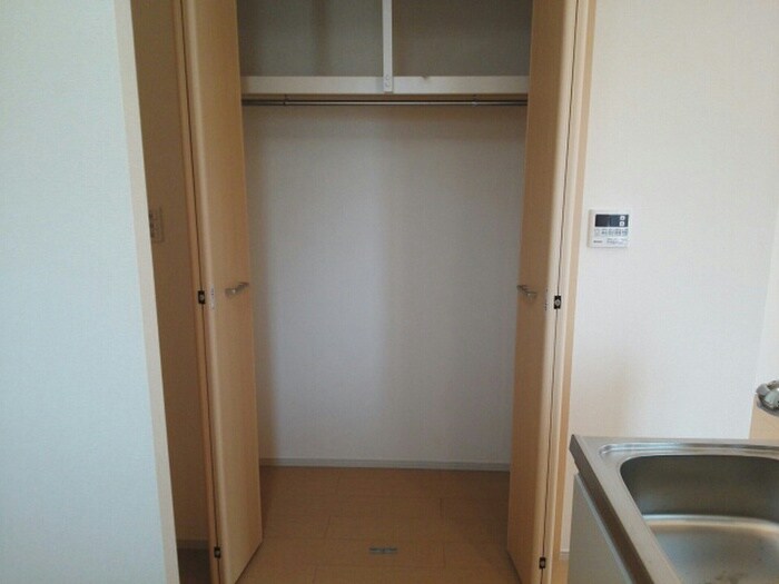 物件内観写真11　(収納)