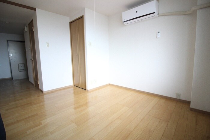 物件内観写真6　(居室)