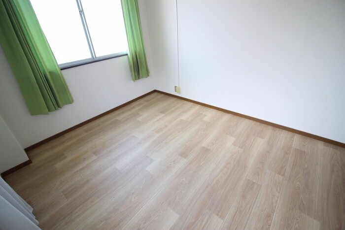 物件内観写真12　(居室)