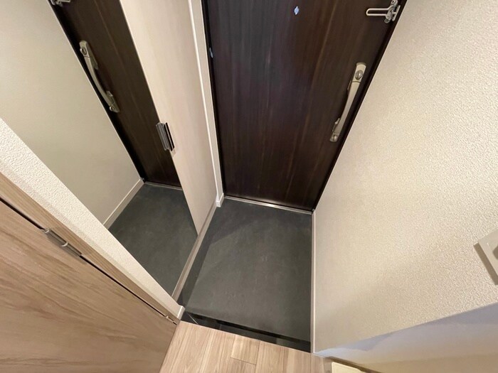 物件内観写真17　(玄関)