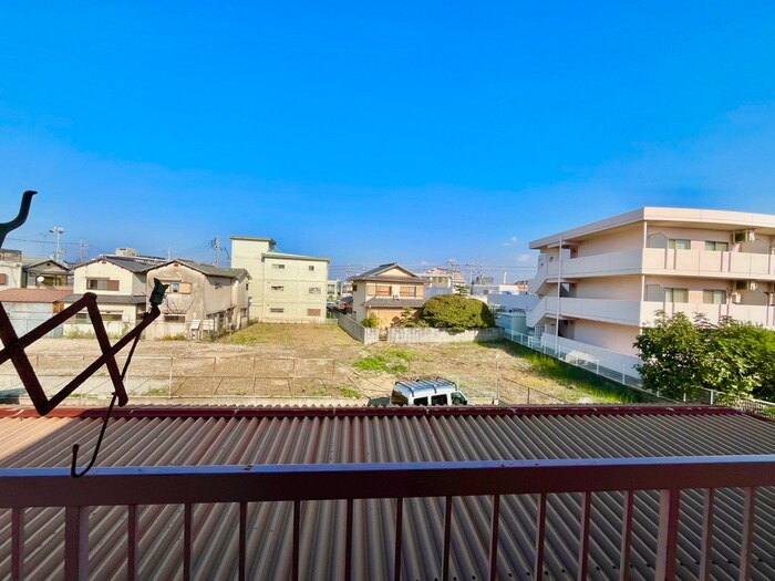 物件内観写真22　(室内からの展望)