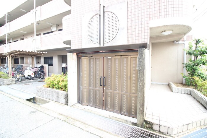 物件外観写真6　(建物設備)