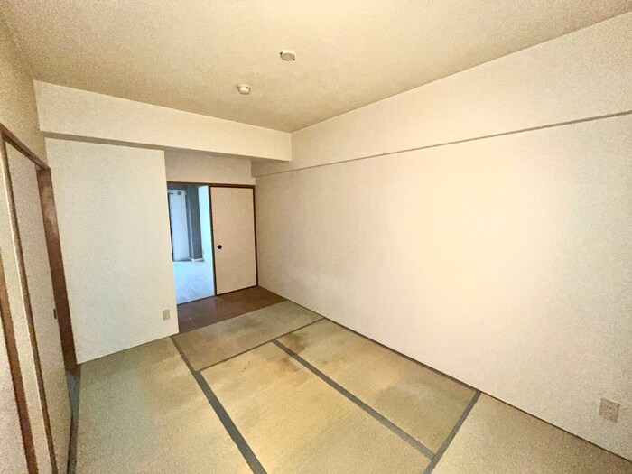 物件内観写真10　(居室)