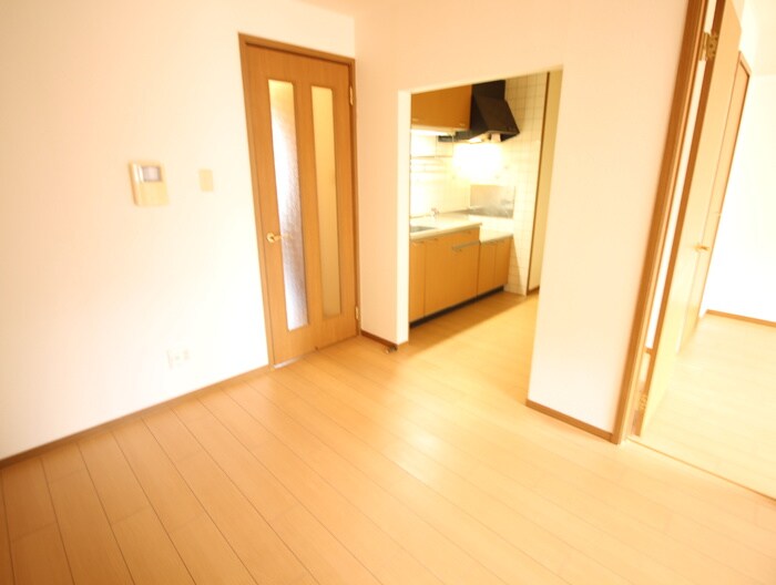 物件内観写真8　(居室)