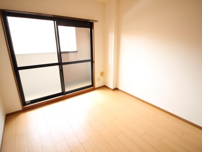 物件内観写真11　(居室)