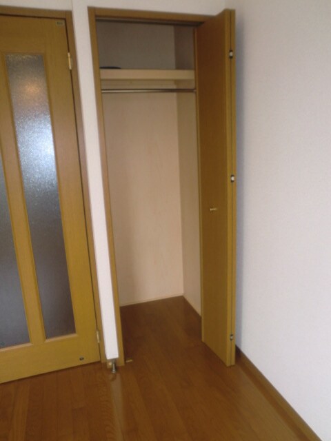 物件内観写真13　(収納)