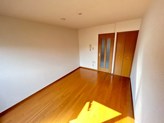 物件内観写真15　(居室)