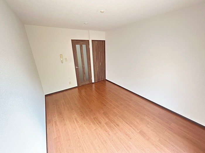 物件内観写真18　(居室)