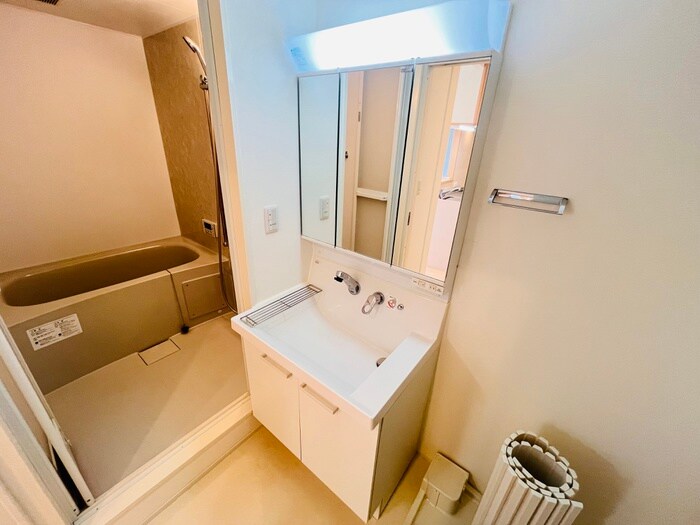 物件内観写真11　(洗面)