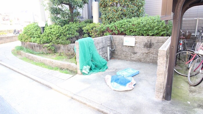 物件外観写真6　(建物設備)