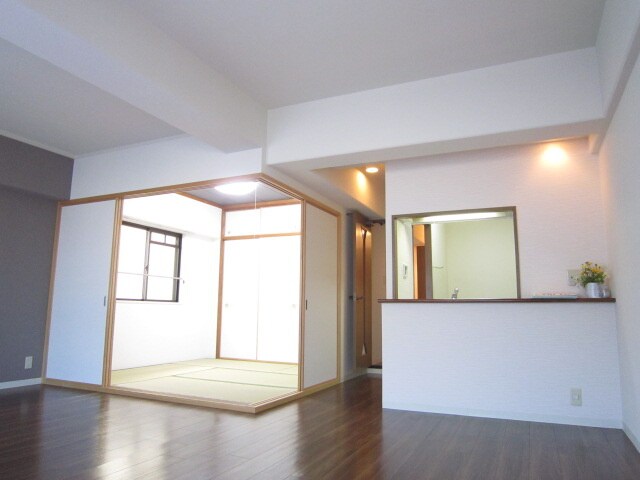 物件内観写真8　(内観写真)