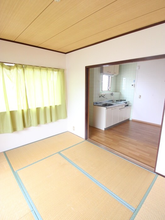 物件内観写真8　(居室)