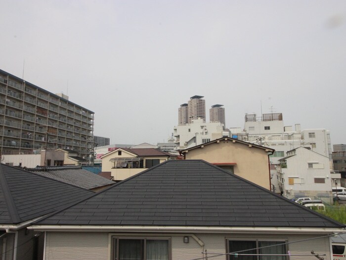 物件内観写真17　(室内からの展望)