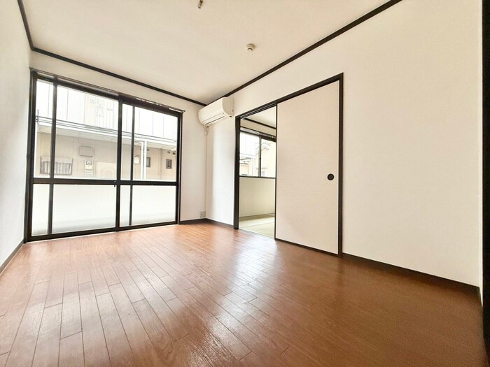 物件内観写真9　(居室)