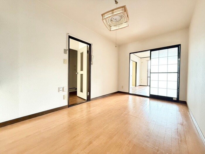 物件内観写真8　(居室)