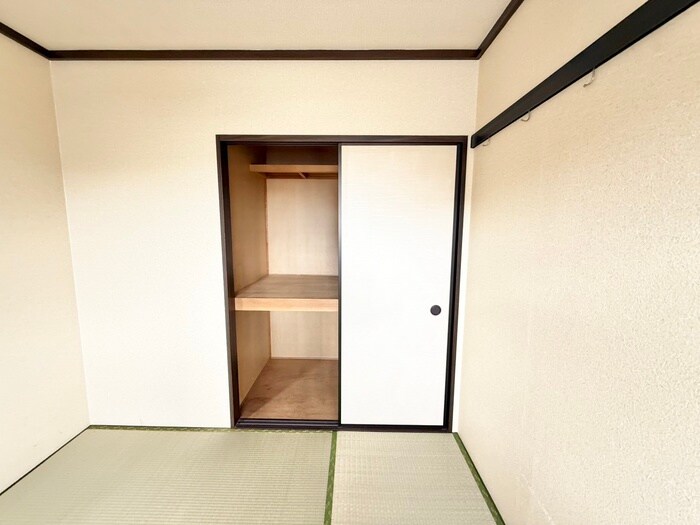 物件内観写真15　(収納)